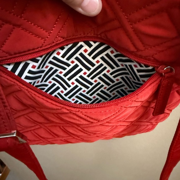 Vera Bradley Red Quilted Crossbody Bag - Picture 7 of 12